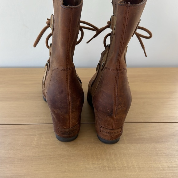 Never Worn Sorel Joan of Arctic Wedge Weather Boots - Picture 8 of 12